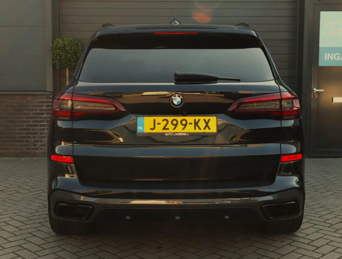 xDrive45e M Sport High Executive | Pano | H+K | Trekhaak | Comfort Stoelen | Co-pilot