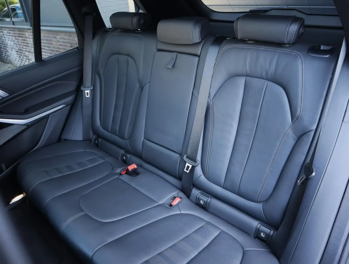 xDrive45e M Sport High Executive | Pano | H+K | Trekhaak | Comfort Stoelen | Co-pilot