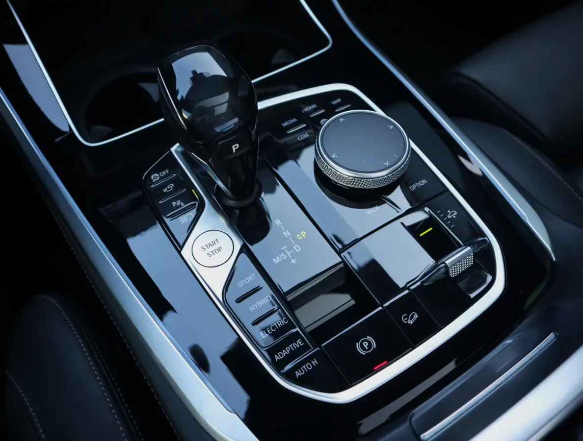 xDrive45e M Sport High Executive | Pano | H+K | Trekhaak | Comfort Stoelen | Co-pilot