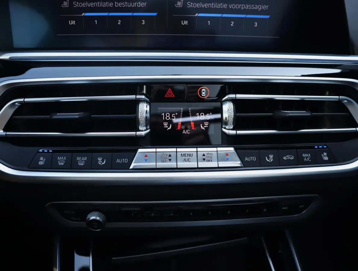 xDrive45e M Sport High Executive | Pano | H+K | Trekhaak | Comfort Stoelen | Co-pilot