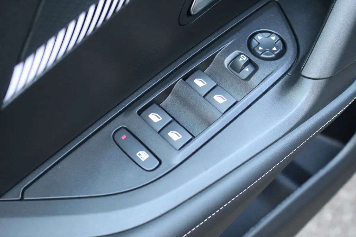 EV Allure 50 kWh | Climate | Navi | Cruise | Keyless | LED | DAB | PDC | Climate | Navi | Cruise | Keyless | LED | DAB | PDC |