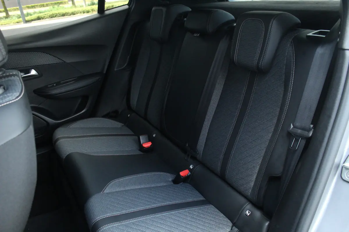 EV Allure 50 kWh | Climate | Navi | Cruise | Keyless | LED | DAB | PDC | Climate | Navi | Cruise | Keyless | LED | DAB | PDC |