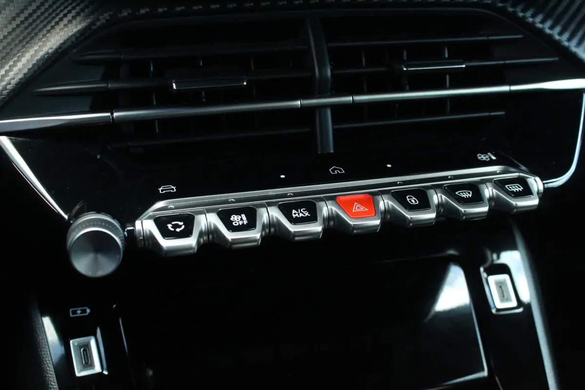 EV Allure 50 kWh | Climate | Navi | Cruise | Keyless | LED | DAB | PDC | Climate | Navi | Cruise | Keyless | LED | DAB | PDC |