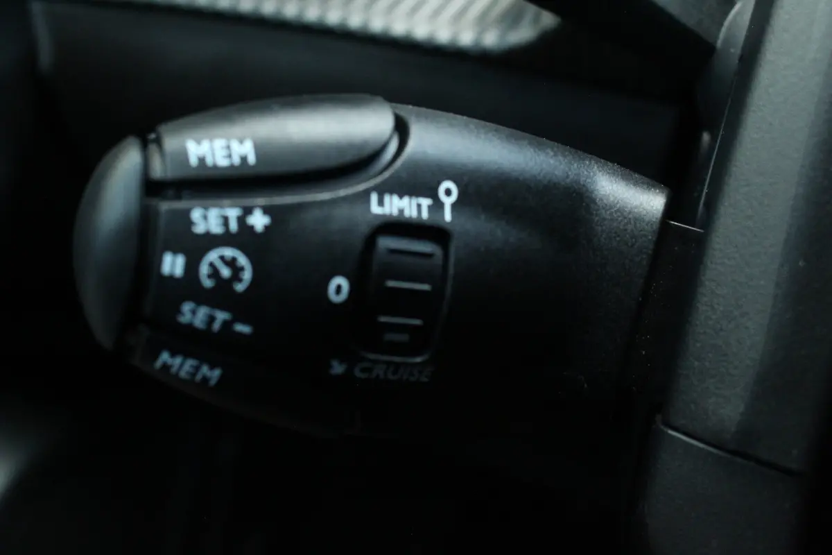 EV Allure 50 kWh | Climate | Navi | Cruise | Keyless | LED | DAB | PDC | Climate | Navi | Cruise | Keyless | LED | DAB | PDC |