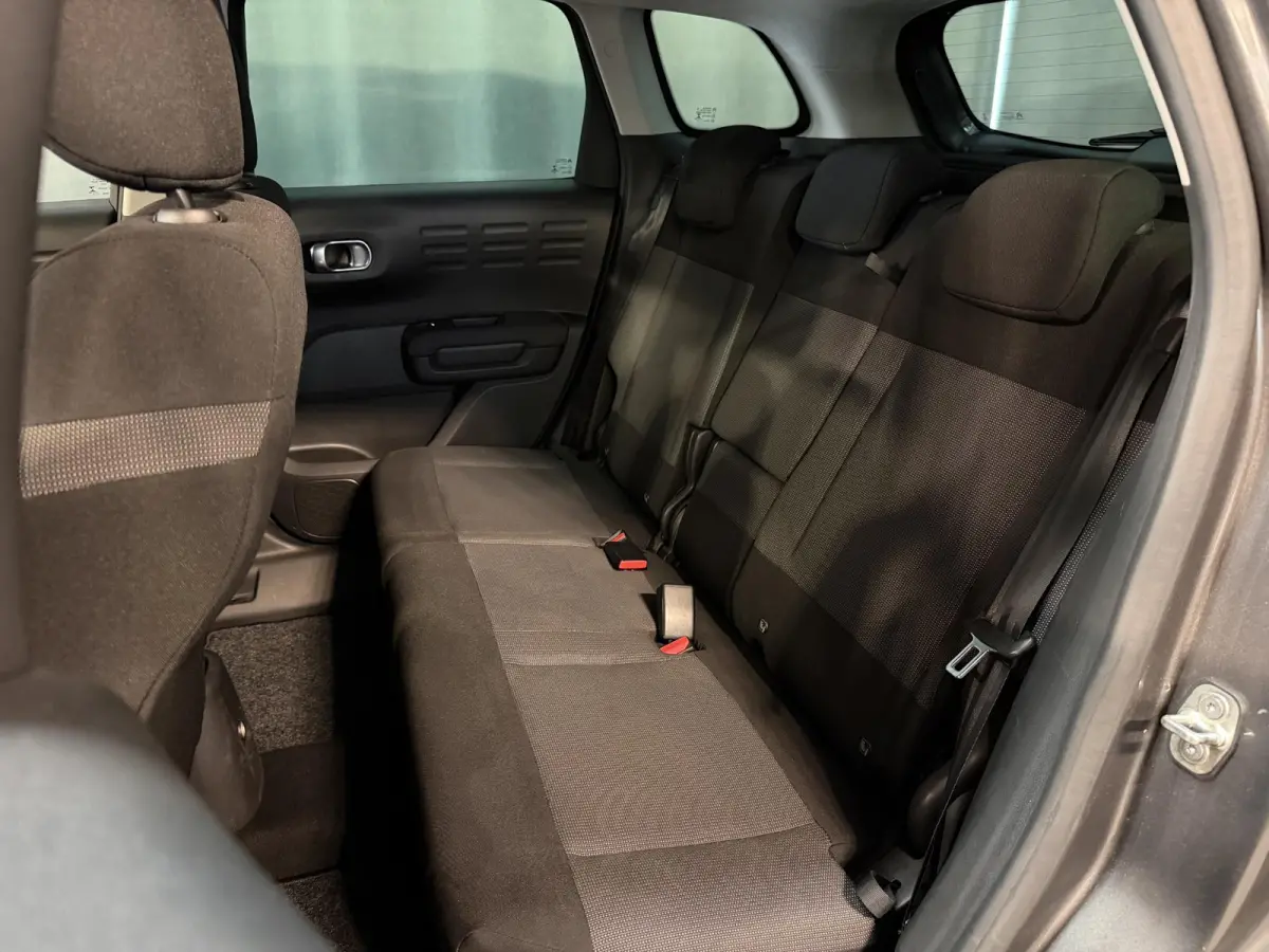 1.2 PureTech S&S Feel 16"/Navigatie/Climate/PDC/DAB/Apple Carplay & Android Auto