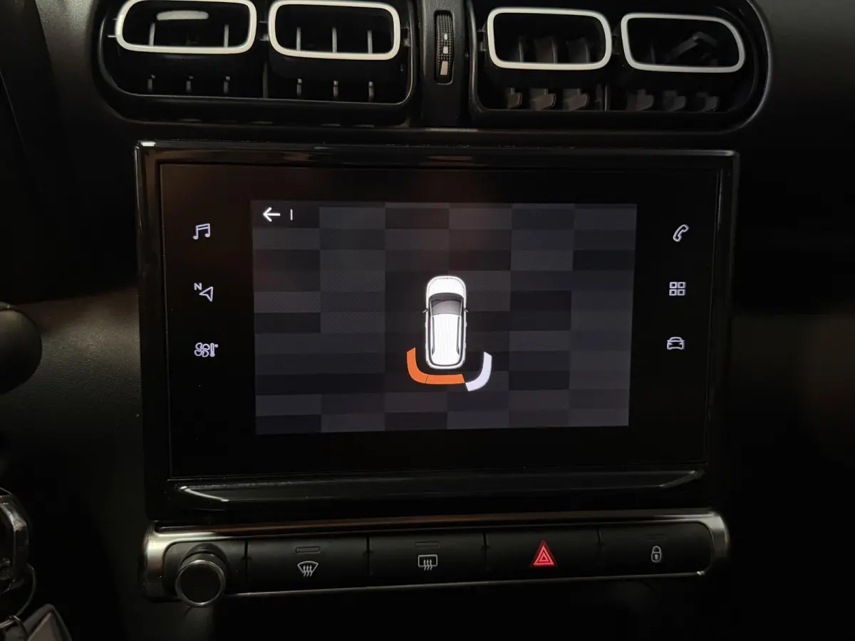 1.2 PureTech S&S Feel 16"/Navigatie/Climate/PDC/DAB/Apple Carplay & Android Auto