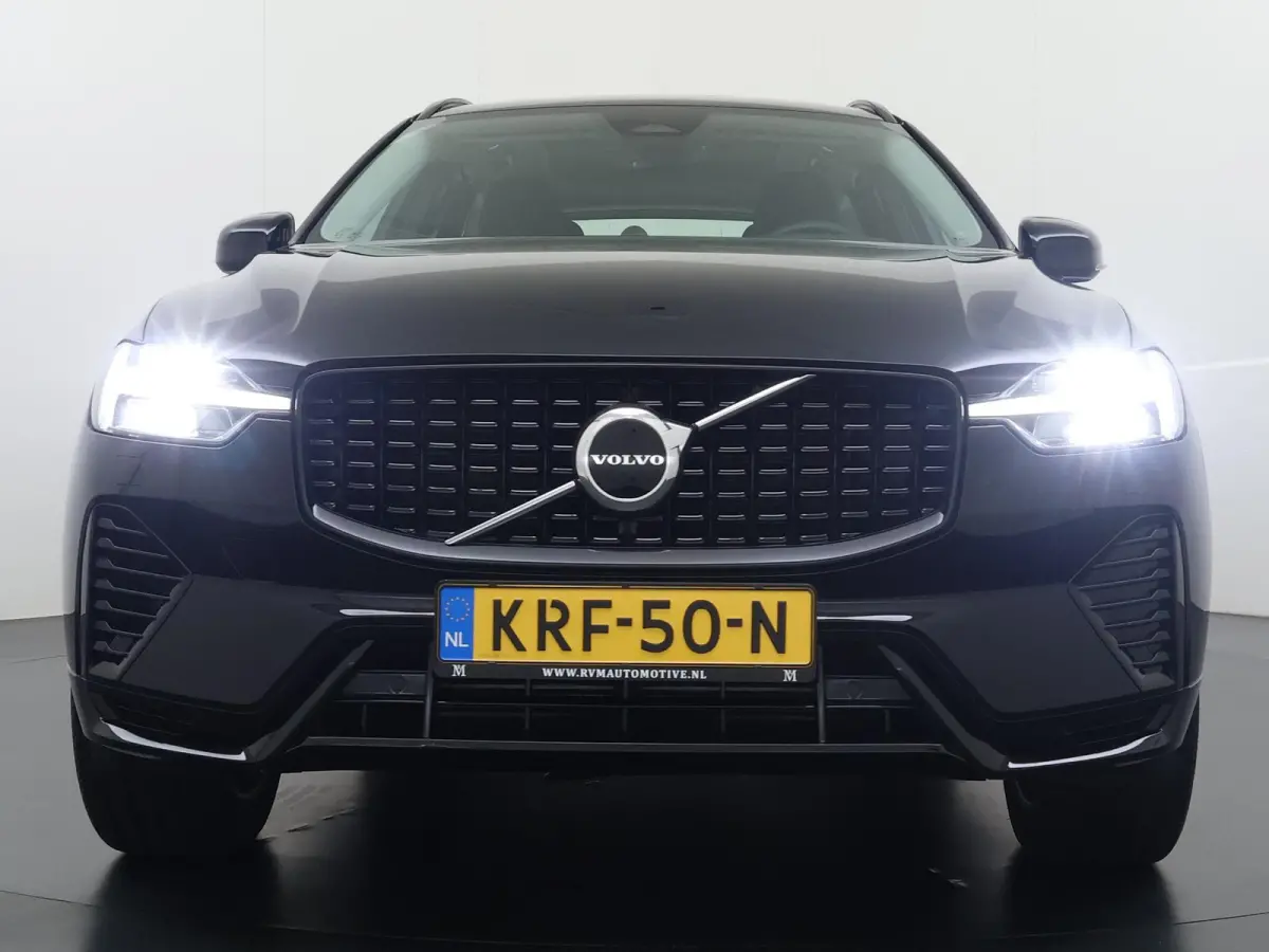 2.0 T8 Plug-in hybrid AWD Ultra Dark VAN:49.900,- VOOR:46.877,- UW HERFSTVOORDEEL:3.023,- T8 12 MND. BOVAG GARANTIE | HEAD UP | PANORAMA DAK | ACHTERUITRIJ CAMERA | BOWERS & WILKINS | MEM. S