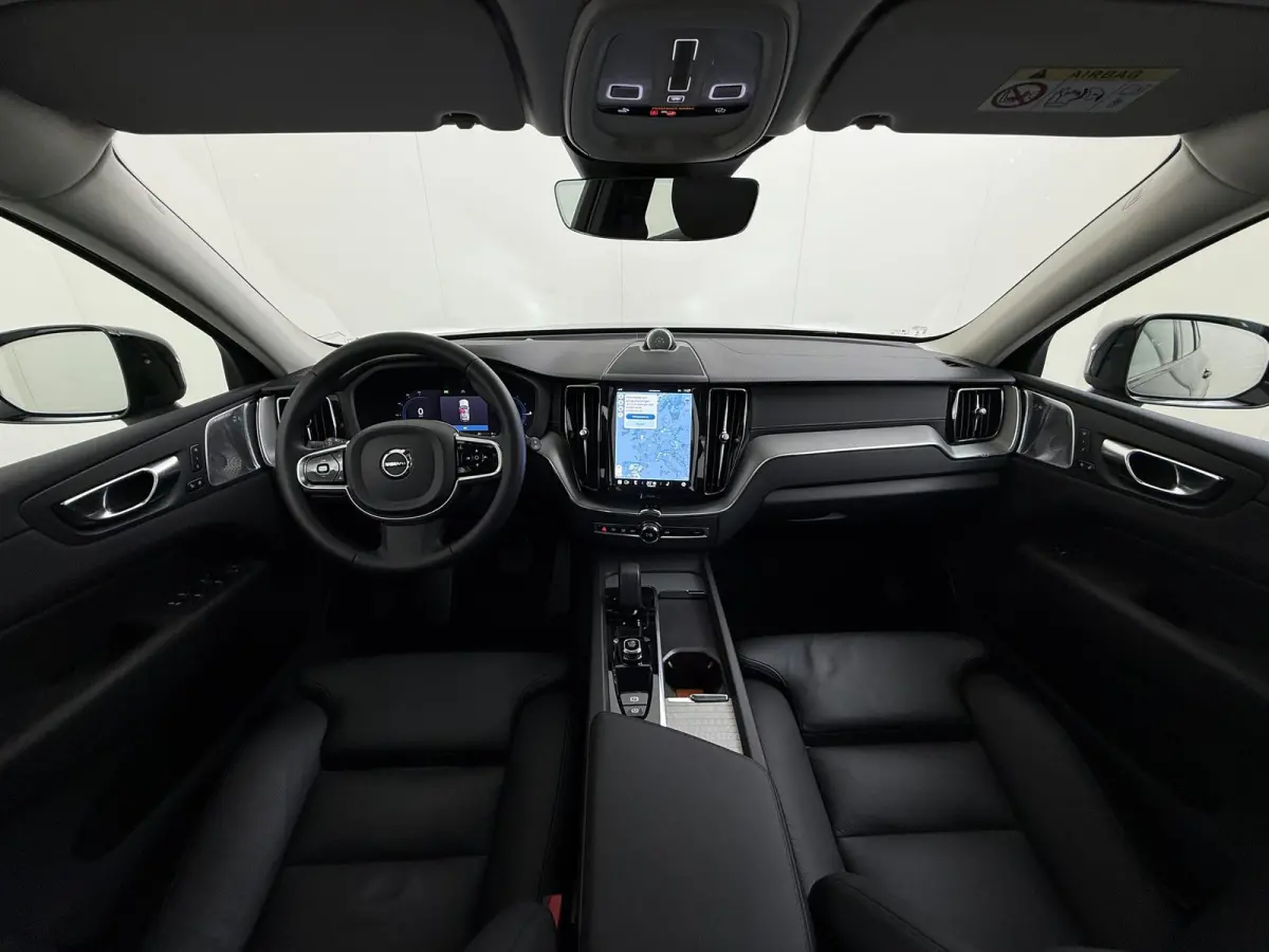 2.0 T8 Plug-in hybrid AWD Ultra Dark VAN:49.900,- VOOR:46.877,- UW HERFSTVOORDEEL:3.023,- T8 12 MND. BOVAG GARANTIE | HEAD UP | PANORAMA DAK | ACHTERUITRIJ CAMERA | BOWERS & WILKINS | MEM. S