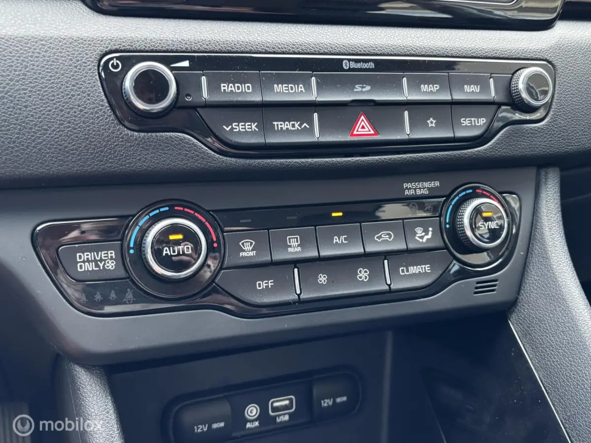 1.6 GDi Hybrid DynamicLine | Camera | Clima | Apple Carplay/Android Auto |