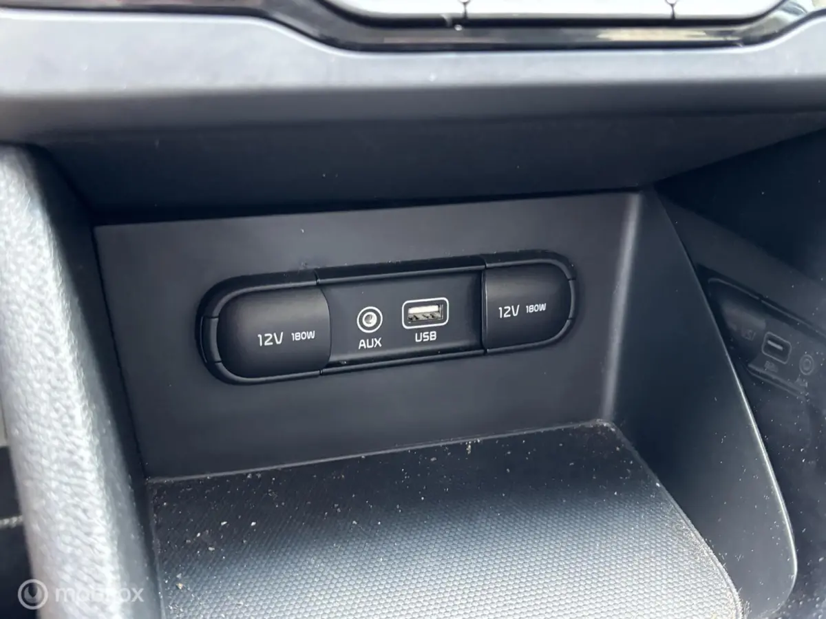 1.6 GDi Hybrid DynamicLine | Camera | Clima | Apple Carplay/Android Auto |