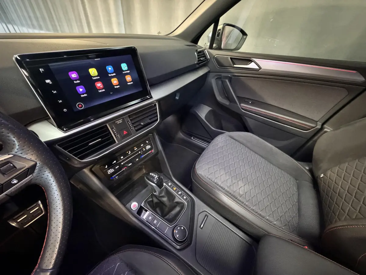 1.4 TSI e-Hybrid PHEV FR Business FABRIEKSGARANTIE 03-2028 20"/Panoramadak/Trekhaak/360 camera/Keyless/Dodehoek/Elektrische klep/Stuur + stoelverwarming v+a