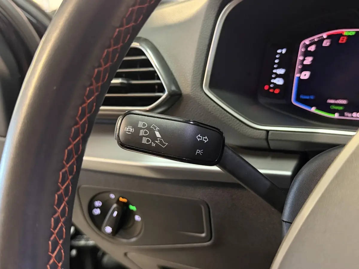 1.4 TSI e-Hybrid PHEV FR Business FABRIEKSGARANTIE 03-2028 20"/Panoramadak/Trekhaak/360 camera/Keyless/Dodehoek/Elektrische klep/Stuur + stoelverwarming v+a