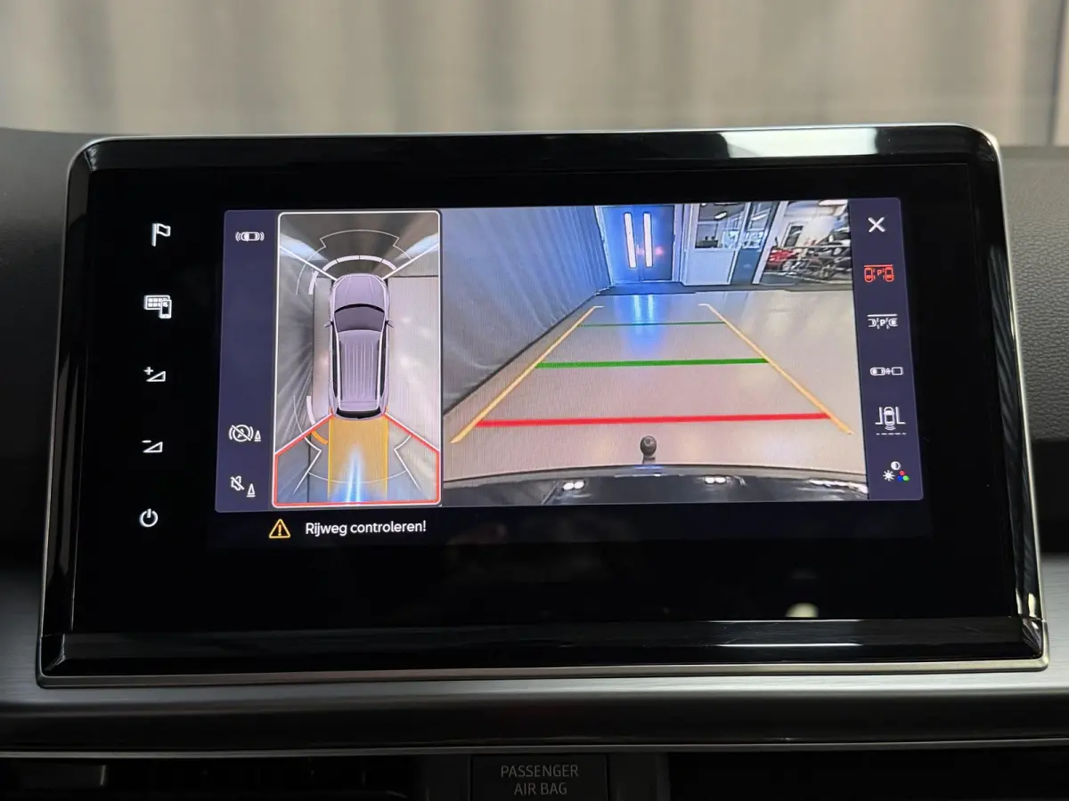 1.4 TSI e-Hybrid PHEV FR Business FABRIEKSGARANTIE 03-2028 20"/Panoramadak/Trekhaak/360 camera/Keyless/Dodehoek/Elektrische klep/Stuur + stoelverwarming v+a