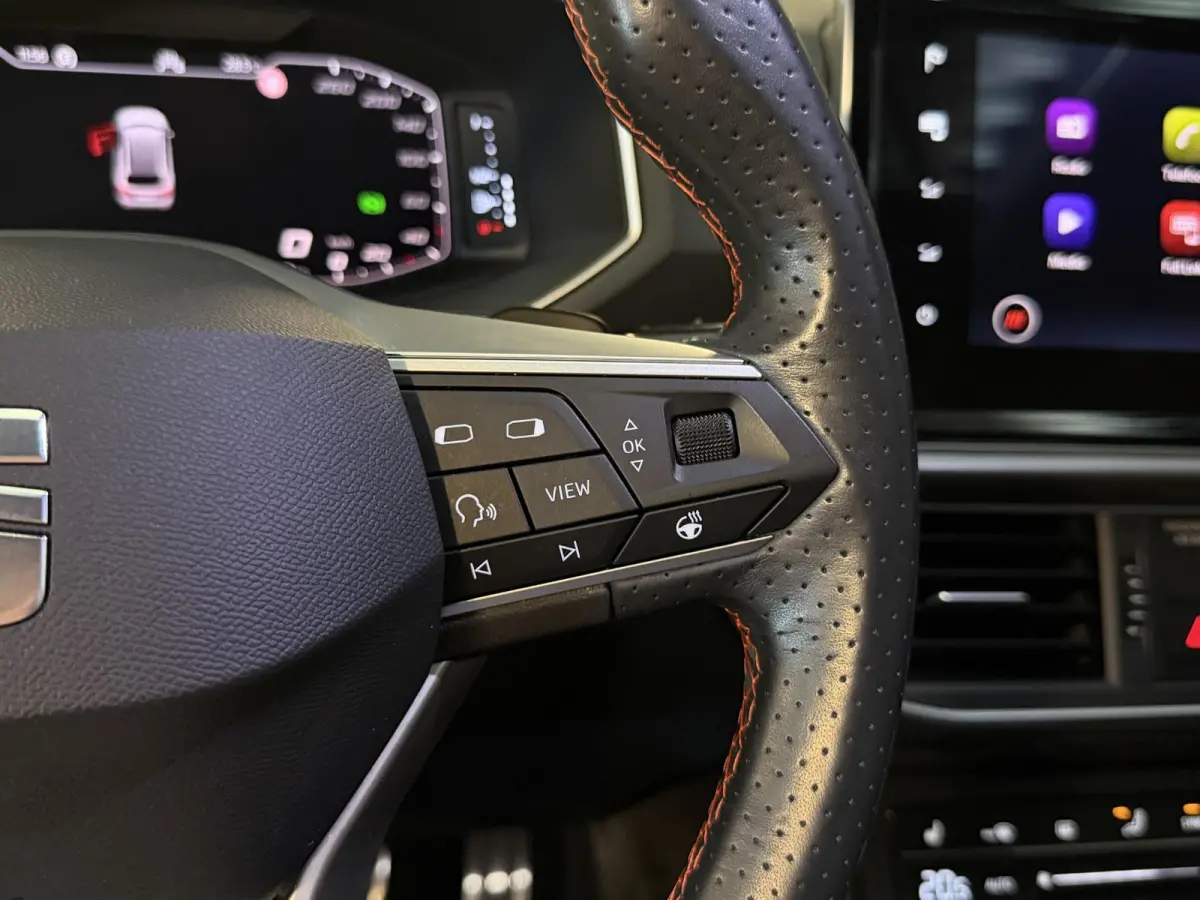 1.4 TSI e-Hybrid PHEV FR Business FABRIEKSGARANTIE 03-2028 20"/Panoramadak/Trekhaak/360 camera/Keyless/Dodehoek/Elektrische klep/Stuur + stoelverwarming v+a
