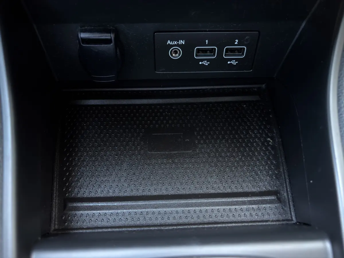 1.0 TCe 90 Intens | Panorama schuifdak | Camera | Half leder | Climate controle | Navigatie | Carplay | Parkeersensoren voor en achter | Keyless entry