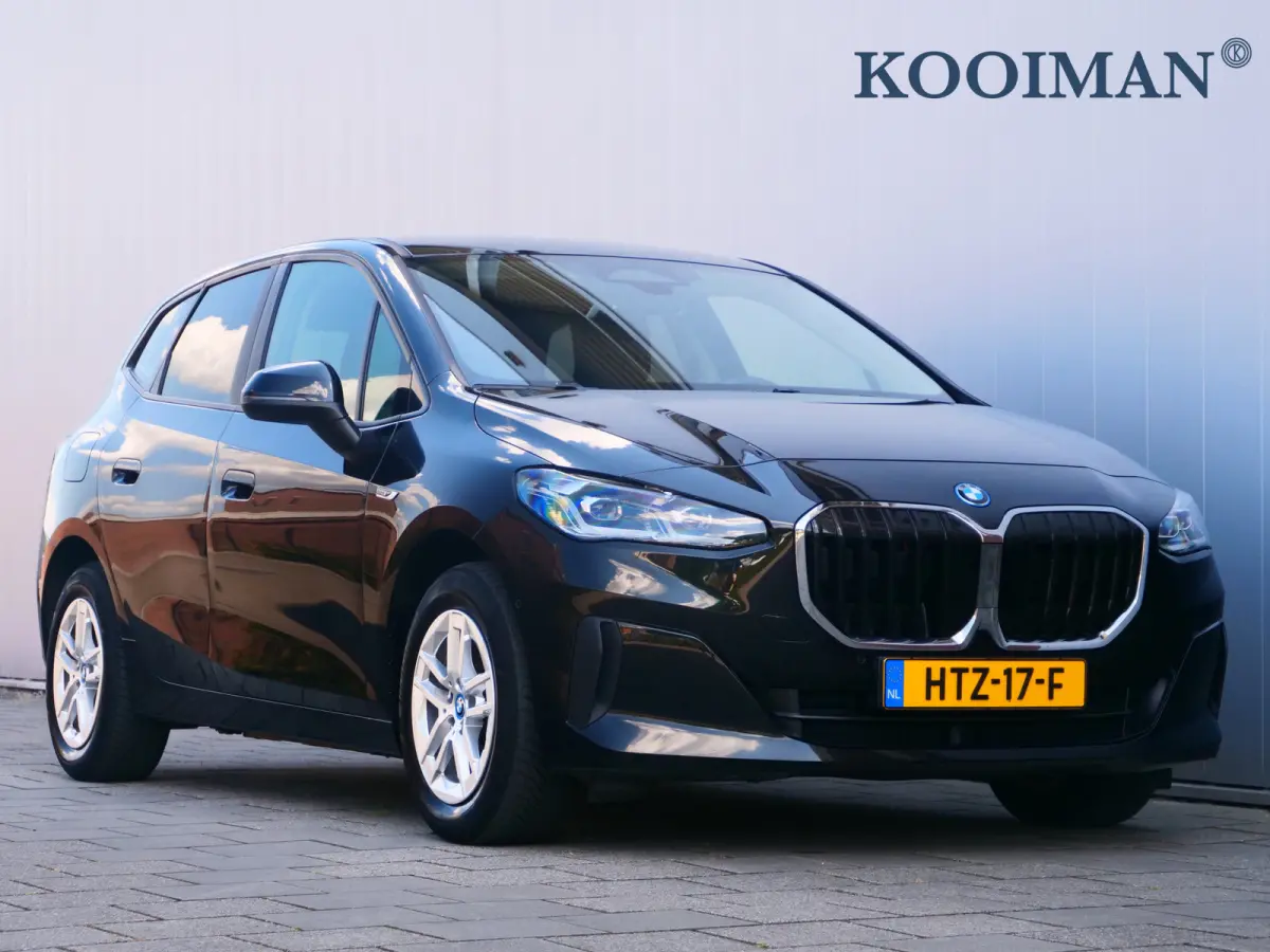225e xDrive 245 Pk Automaat Navi / DAB / Camera / Apple Carplay