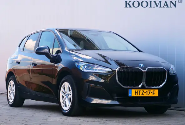 225e xDrive 245 Pk Automaat Navi / DAB / Camera / Apple Carplay