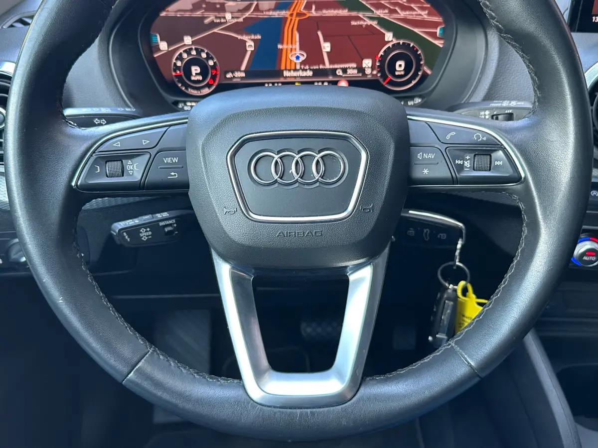 35 TFSI S-Line Leer Navi Camera Carplay Pano