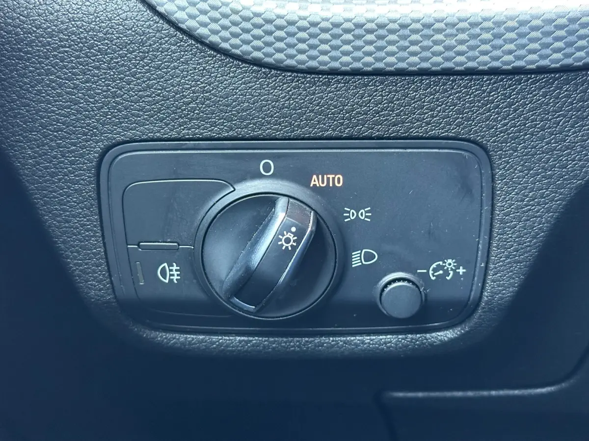 35 TFSI S-Line Leer Navi Camera Carplay Pano
