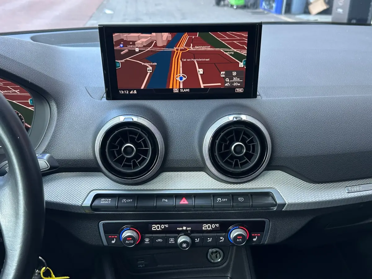35 TFSI S-Line Leer Navi Camera Carplay Pano