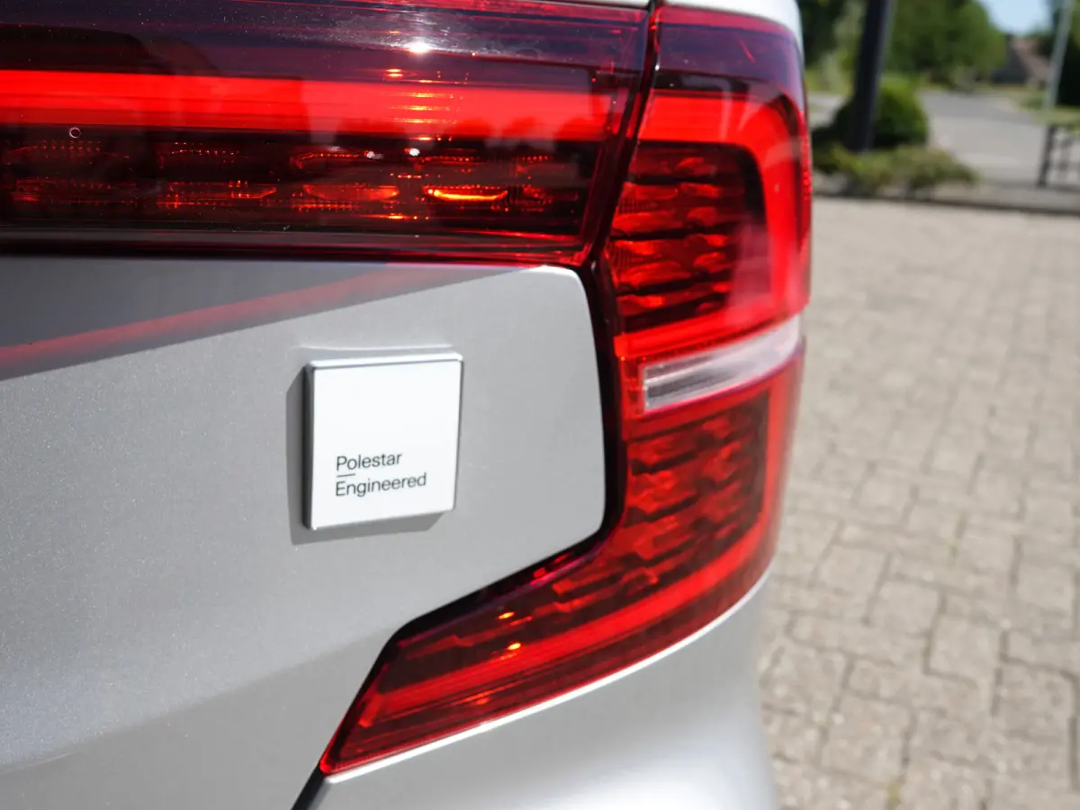 2.0 T8 AWD Polestar Engineered BOWERS & WILKINS | 360° CAM | HUD | TREKH.