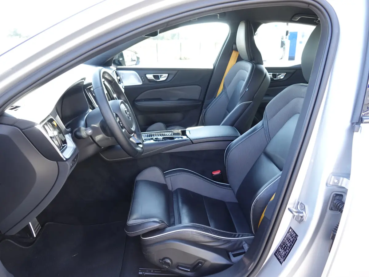 2.0 T8 AWD Polestar Engineered BOWERS & WILKINS | 360° CAM | HUD | TREKH.