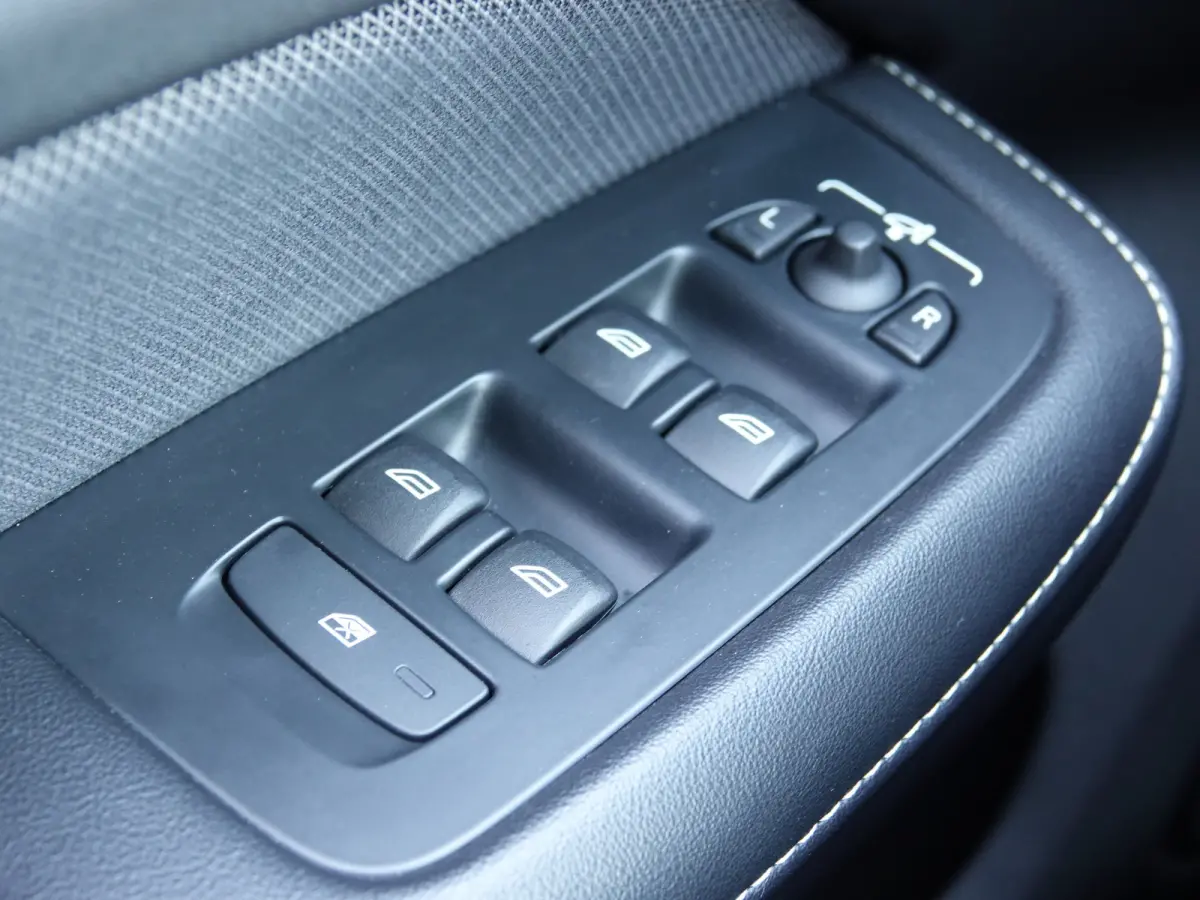 2.0 T8 AWD Polestar Engineered BOWERS & WILKINS | 360° CAM | HUD | TREKH.