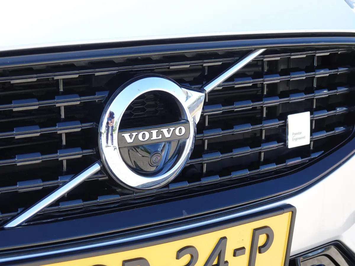 2.0 T8 AWD Polestar Engineered BOWERS & WILKINS | 360° CAM | HUD | TREKH.
