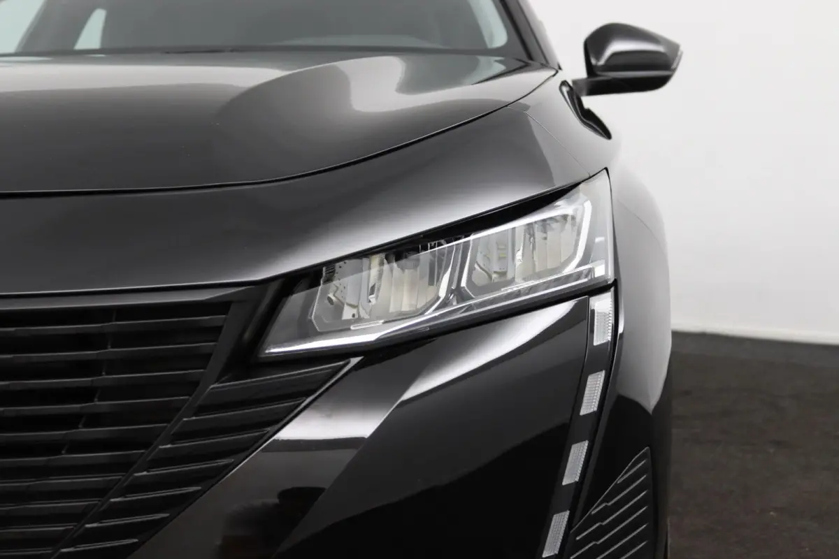 1.2*LED*CRUISE*AGR STOEL*NAVI*CARPLAY*