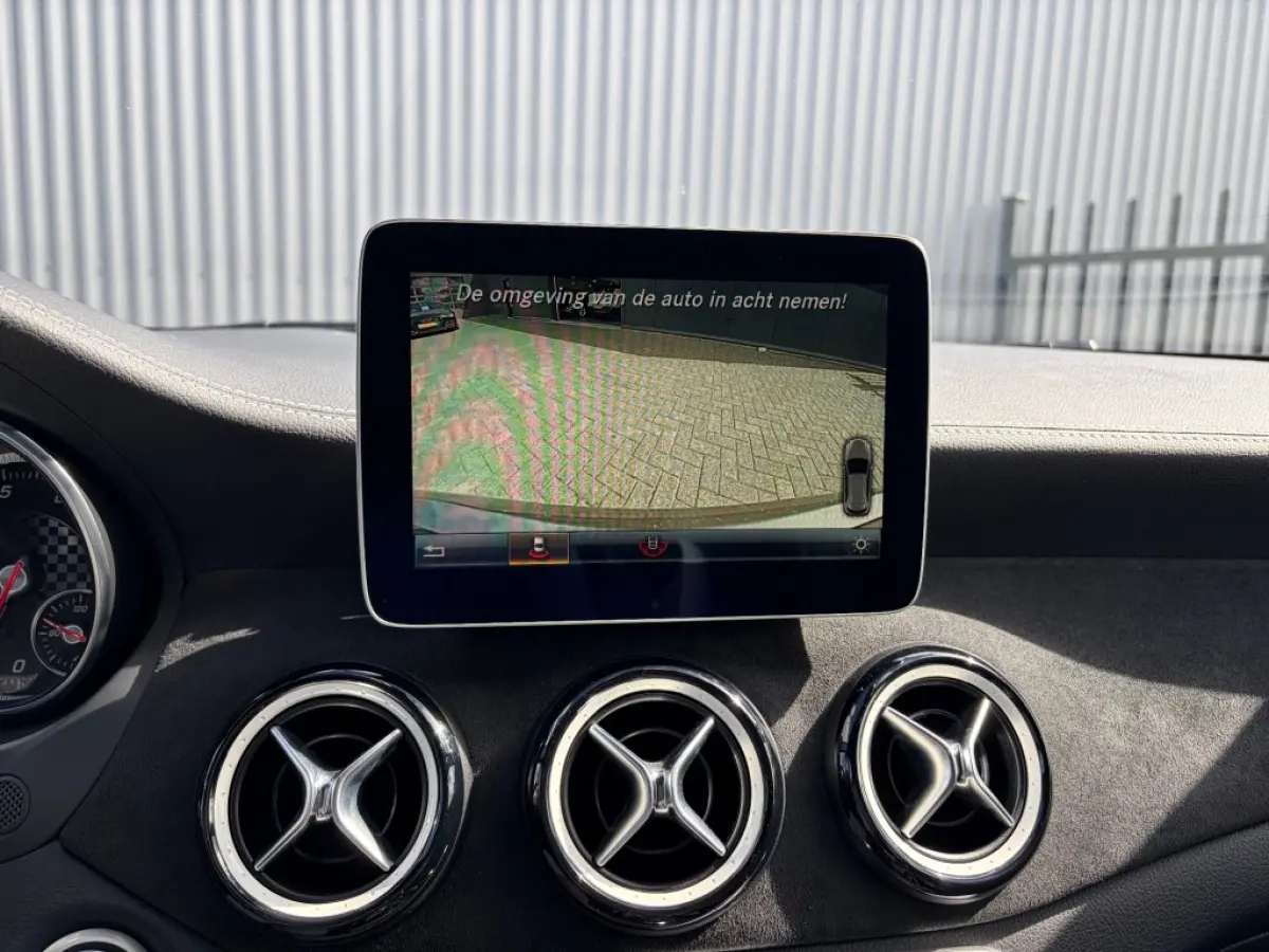 A 180 AMG White Art Edition LED Navi Camera Cruise Carplay NL-auto