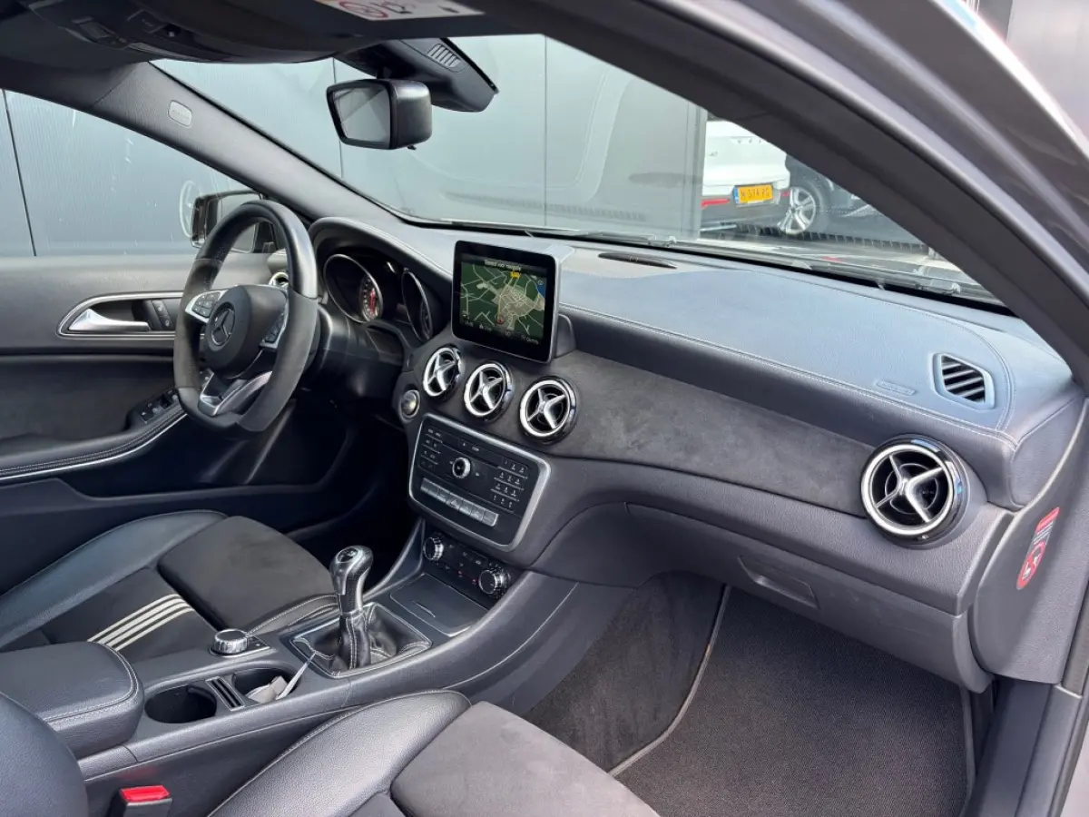 A 180 AMG White Art Edition LED Navi Camera Cruise Carplay NL-auto