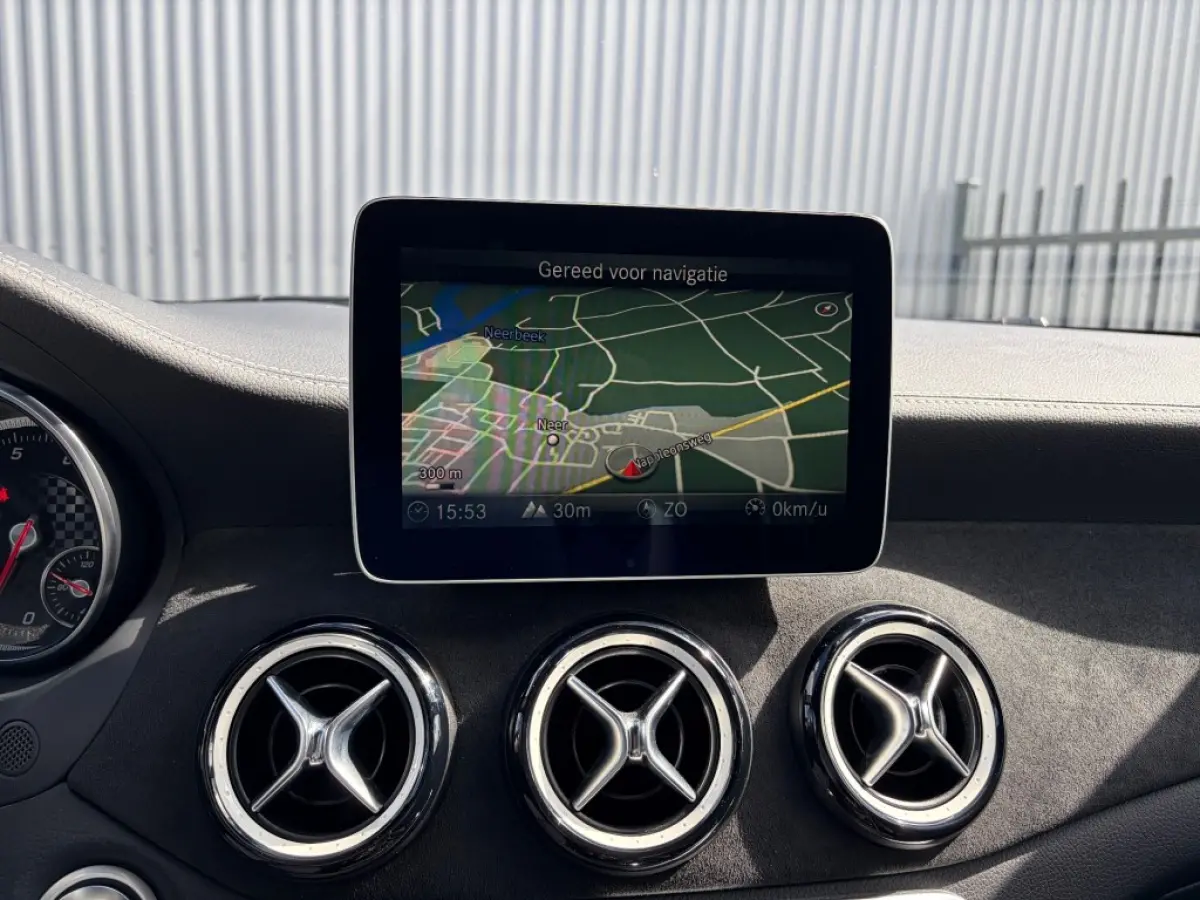 A 180 AMG White Art Edition LED Navi Camera Cruise Carplay NL-auto