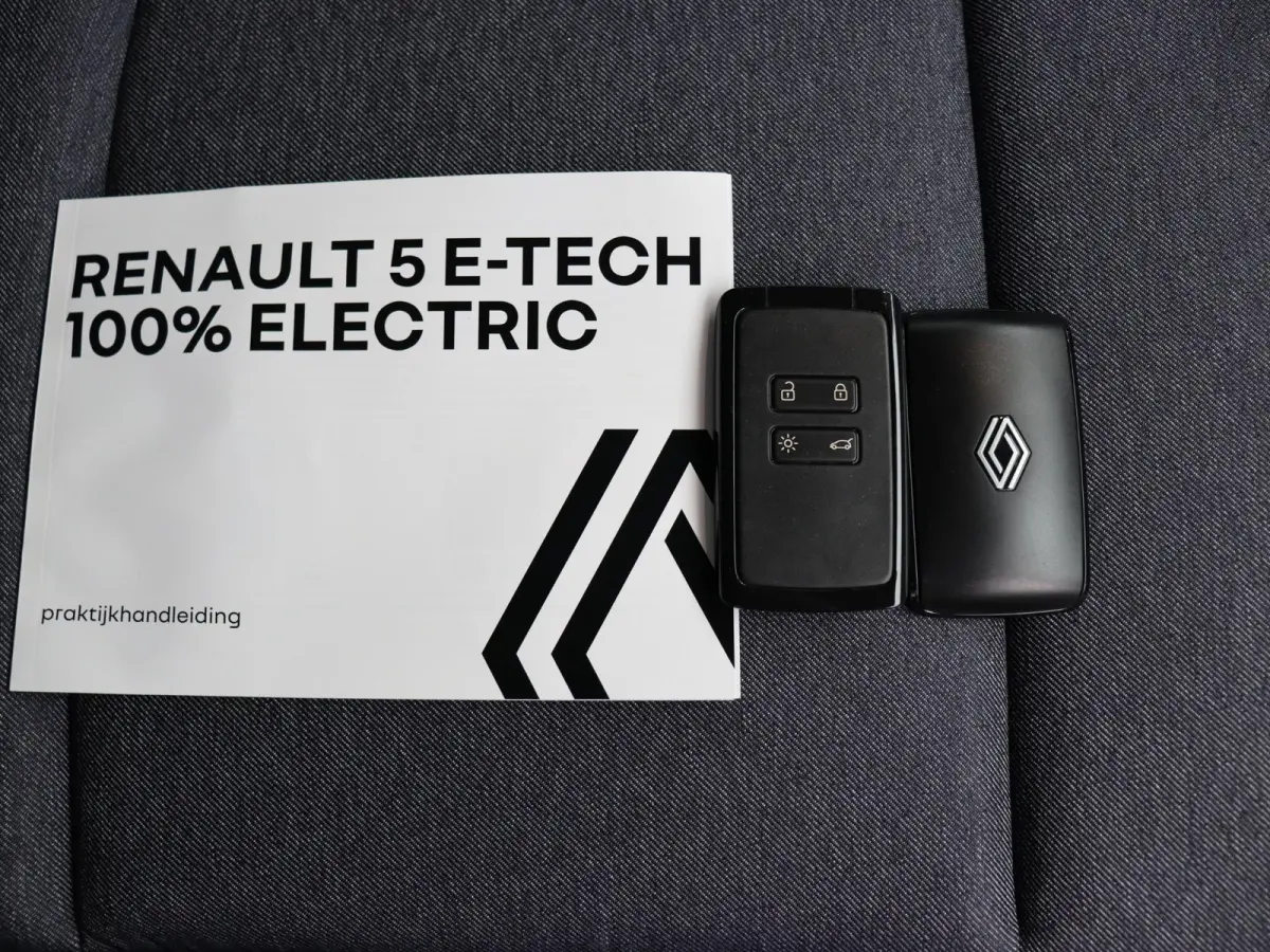 comfort range techno 52 kWh | Vijf jaar garantie | Stoel- en stuurwielverwarming | Harman Kardon |