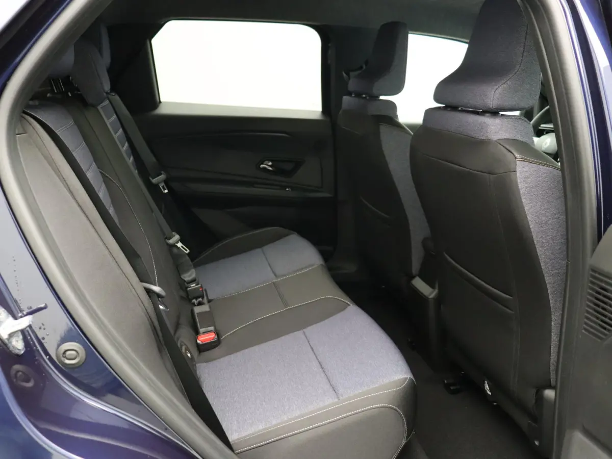 comfort range techno 52 kWh | Vijf jaar garantie | Stoel- en stuurwielverwarming | Harman Kardon |