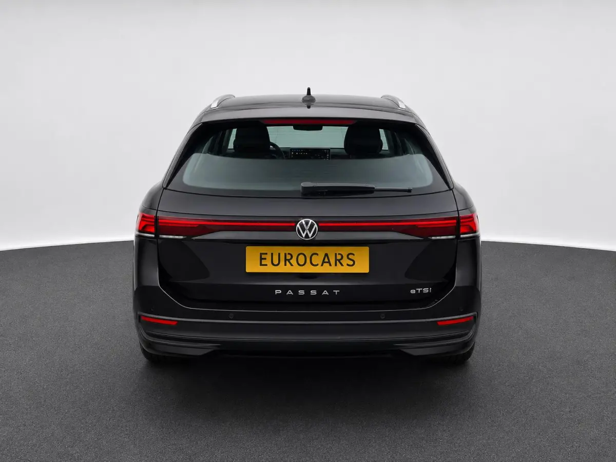 1.5 eTSI Business Navigatie Apple Carplay Android Auto Camera Parkeerhulp Adaptive Cruise Control Stoel- en stuurverwarming  Virtual Cockpit Climate Control Lichtmetalen velgen