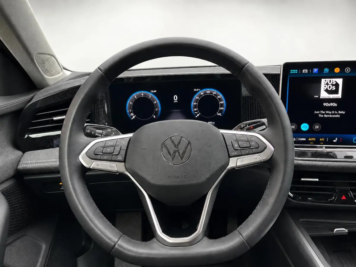 1.5 eTSI Business Navigatie Apple Carplay Android Auto Camera Parkeerhulp Adaptive Cruise Control Stoel- en stuurverwarming  Virtual Cockpit Climate Control Lichtmetalen velgen
