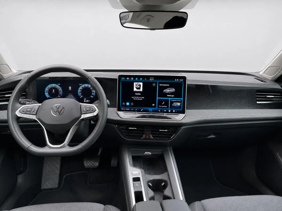 1.5 eTSI Business Navigatie Apple Carplay Android Auto Camera Parkeerhulp Adaptive Cruise Control Stoel- en stuurverwarming  Virtual Cockpit Climate Control Lichtmetalen velgen