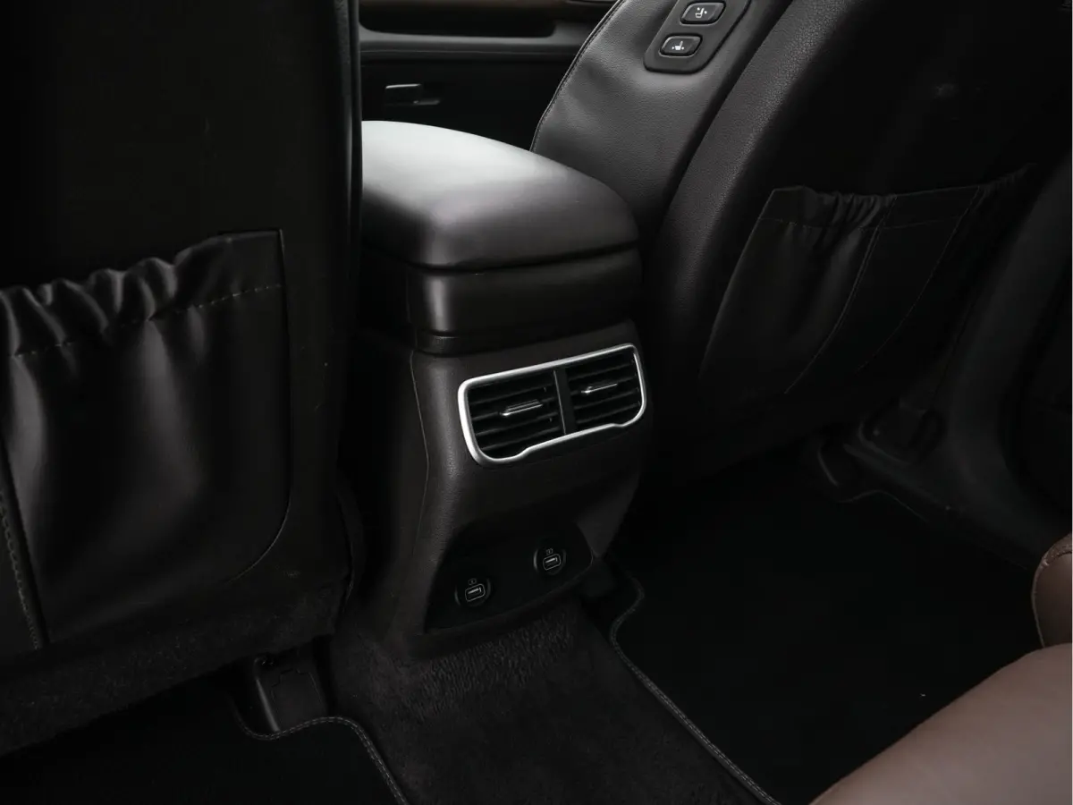 1.6 T-GDI Comfort Smart Sky AWD [ 7-Pers. ] {SoH-100%} (Plug-In) (INCL-BTW) *PANO | LEATHER | FULL-LED | ADAPTIVE-CRUISE | BLINDSPOT | MEMORY-PACK | DIGI-COCKPIT | SHIFTPADDLES | PRIVACYGLAS