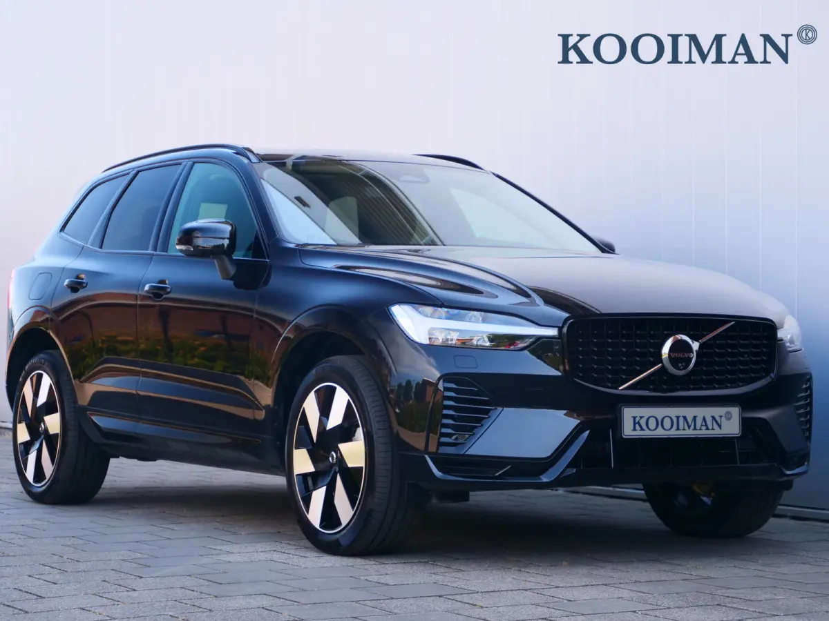 2.0 T8 Plug-in hybrid AWD Plus Dark 455 Pk Automaat Navi / DAB / Leer / Camera / 20 inch / Pano-dak