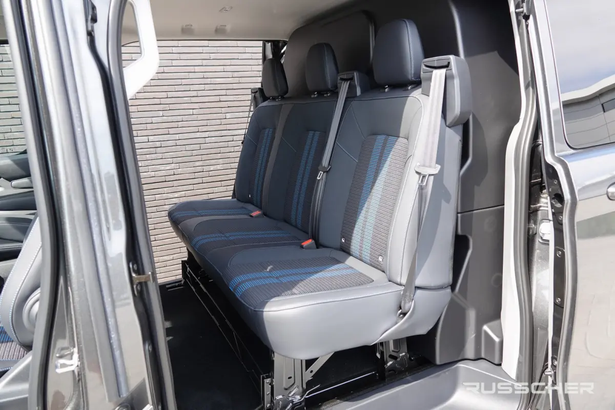 E-Transit L2H1 218Pk Aut. | | Nieuwe 71kWh Accu | 5-Persoons | Elektrisch | Sport 320 | 360° Camera | 19''