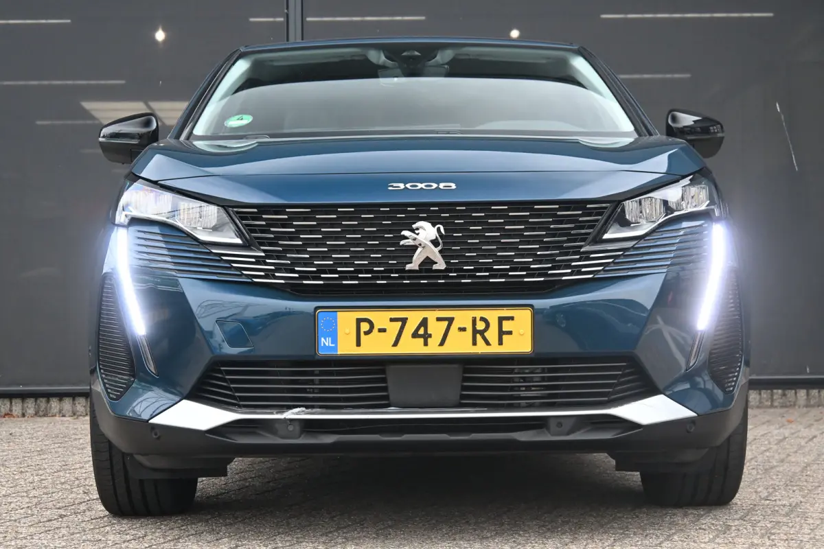1.6 HYbrid 225 Allure | Navigatie | Achteruitrijcamera | Dodehoek-Detectie | Dealeronderhouden | 1e Eigenaar |