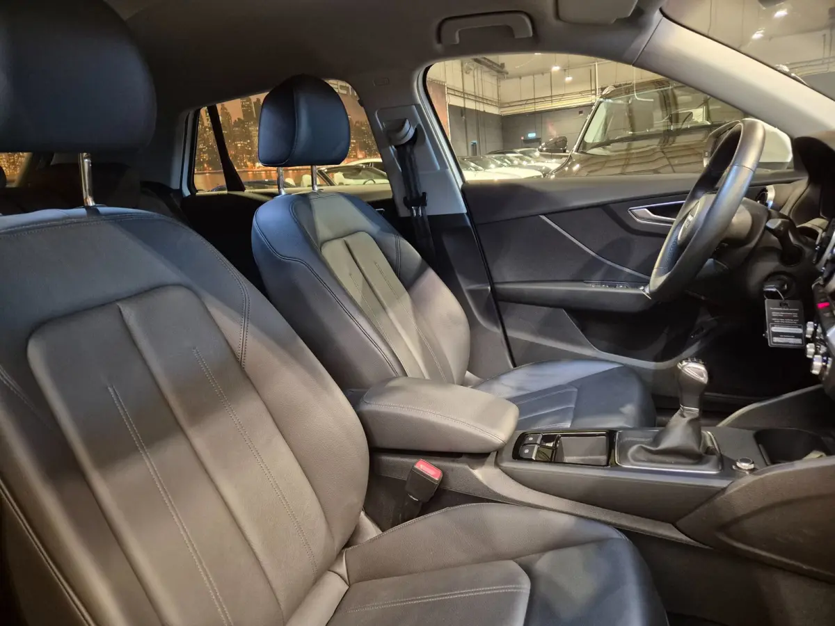30 TFSI S-Line - Leder - Stoelverwarming - Navi - Camera - CarPlay - Cruise - 10 dkm