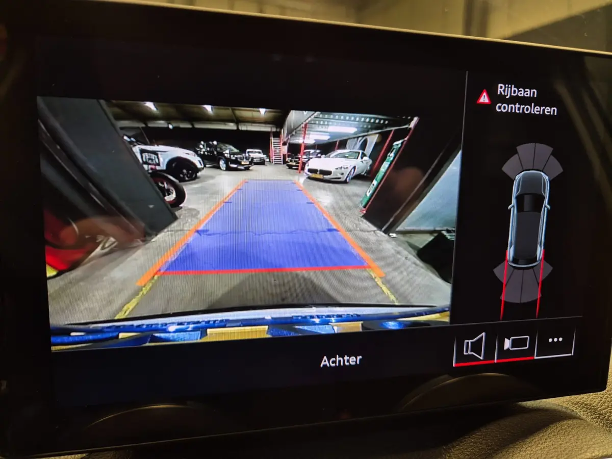 30 TFSI S-Line - Leder - Stoelverwarming - Navi - Camera - CarPlay - Cruise - 10 dkm