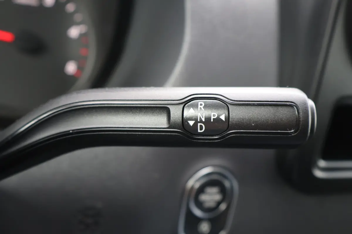 315 CDI Automaat Bakwagen met Laadklep