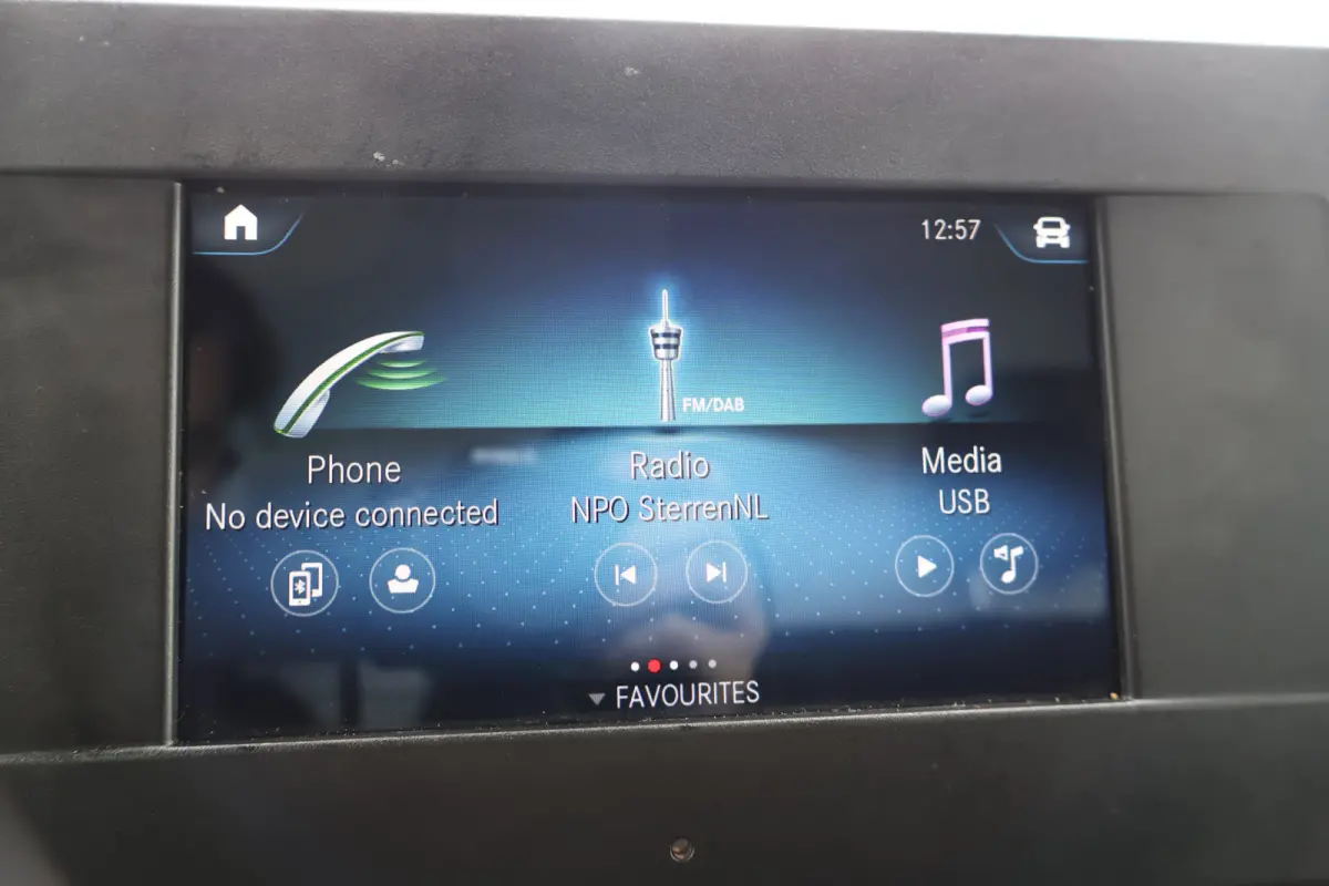 315 CDI Automaat Bakwagen met Laadklep
