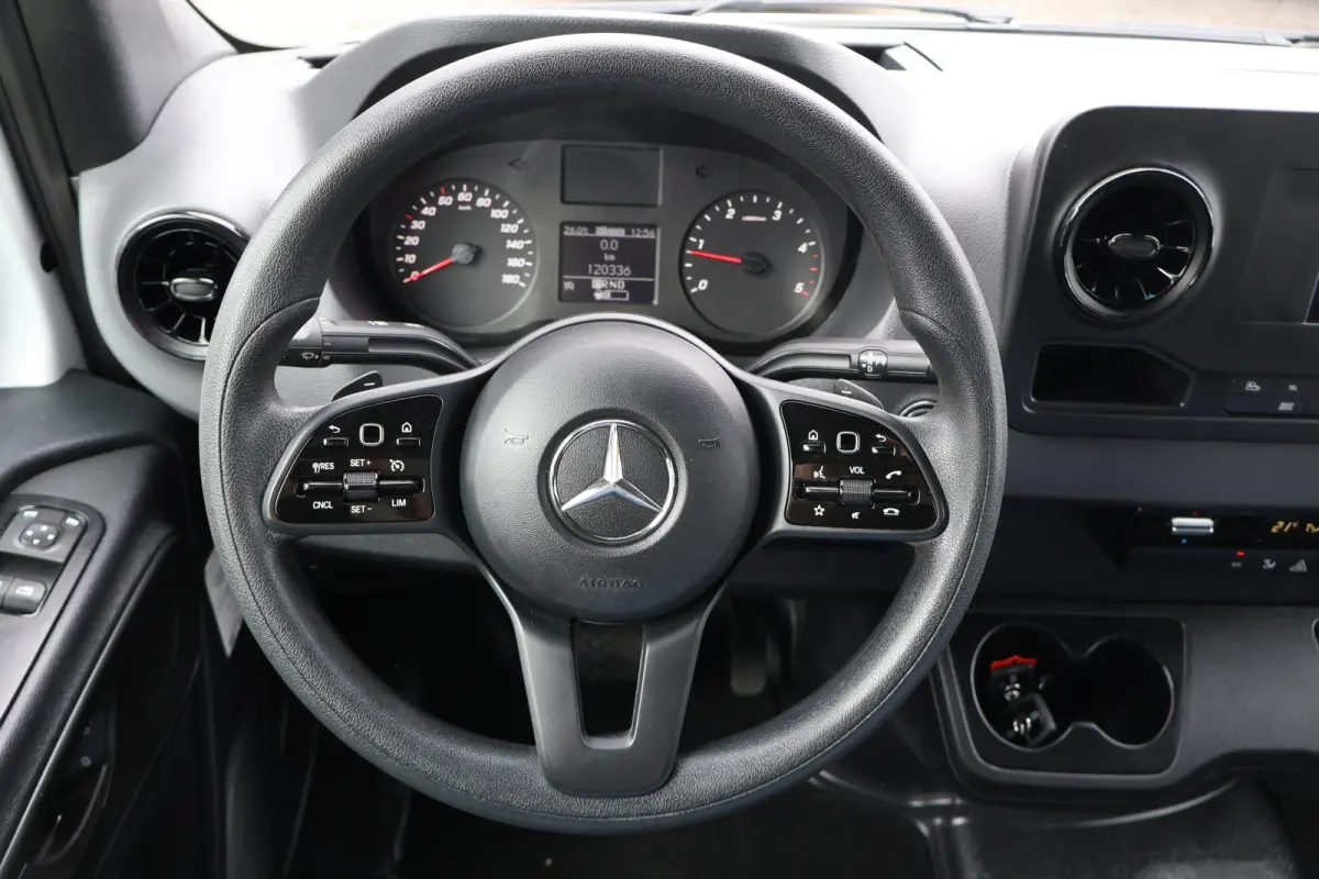 315 CDI Automaat Bakwagen met Laadklep