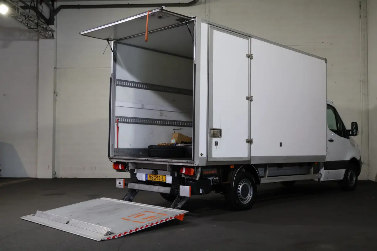 315 CDI Automaat Bakwagen met Laadklep