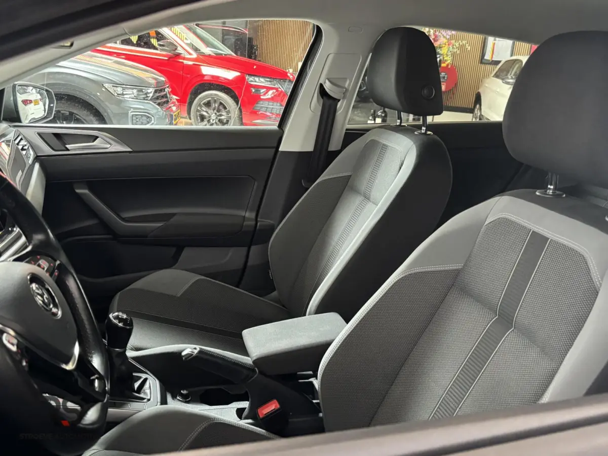 1.0 TSI 95 pk Highline | Navi | ACC | Clima | CarPlay | DAB | Sfeerverl | 16" | Org NL |