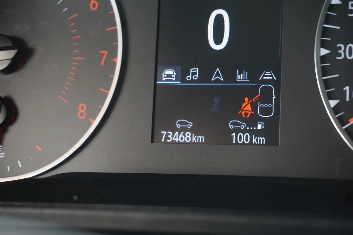 1.0 TCe 90 Equilibre | Carplay | DAB Radio | Airco | Cruise control | Metaalkleur
