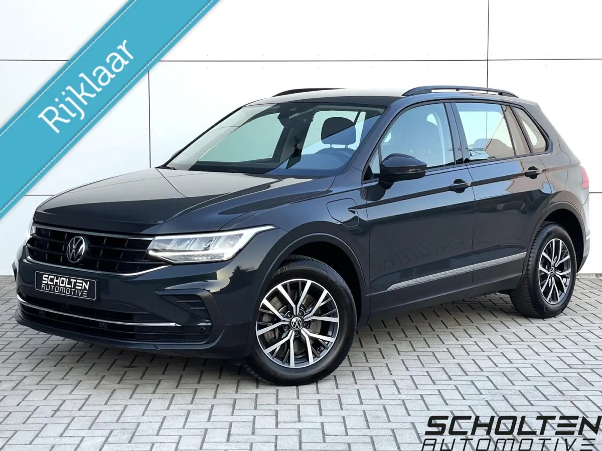 1.4 TSI eHybrid Life PHEV 245PK Trekhaak Camera ACC Carplay Navi